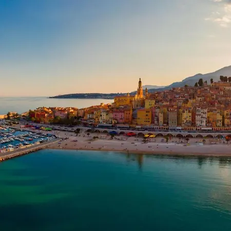 Confortable 2 Pieces Entre Menton Et Monaco Avec Parking Prive *