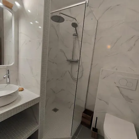 Confortable 2 Pièces Entre Menton Et Monaco Avec Parking Privé Appartamento *